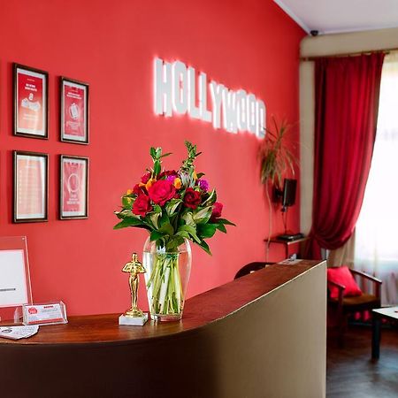 Hollywood Home Hostel Liov Exterior foto