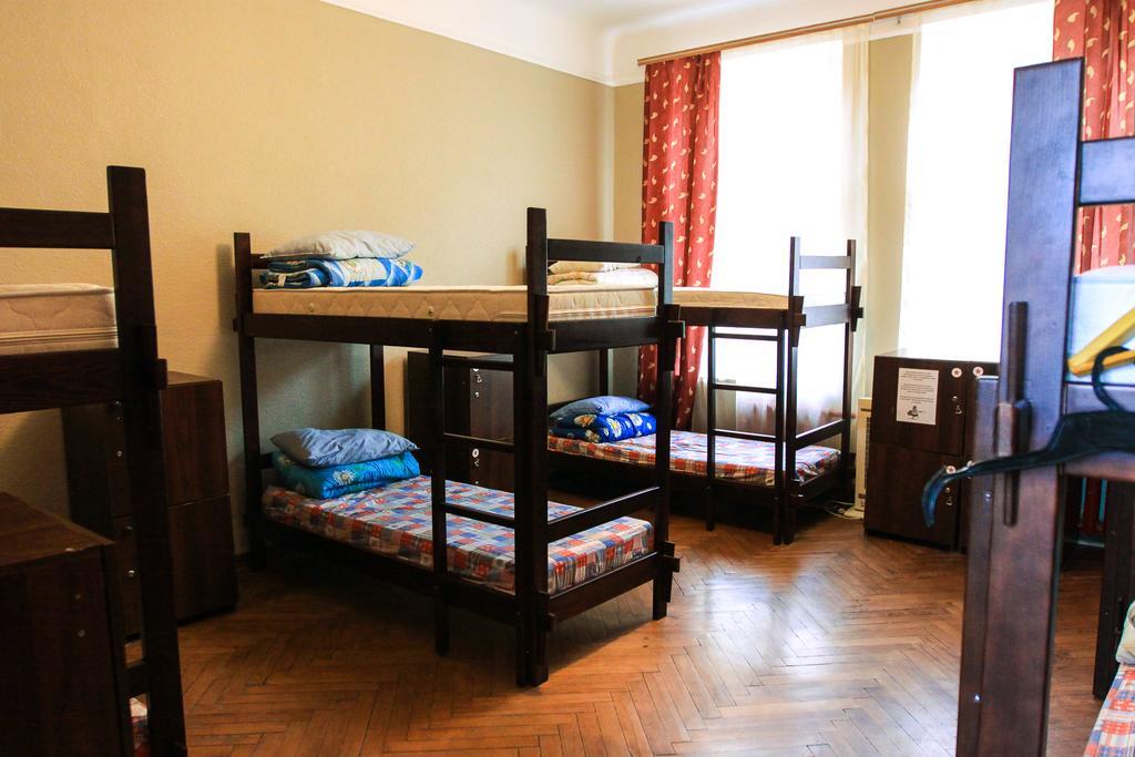 Hollywood Home Hostel Liov Cameră foto