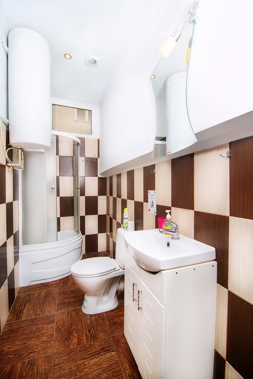 Hollywood Home Hostel Liov Cameră foto